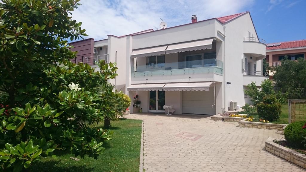 Apartmani Ukalovic Zadar Exterior foto